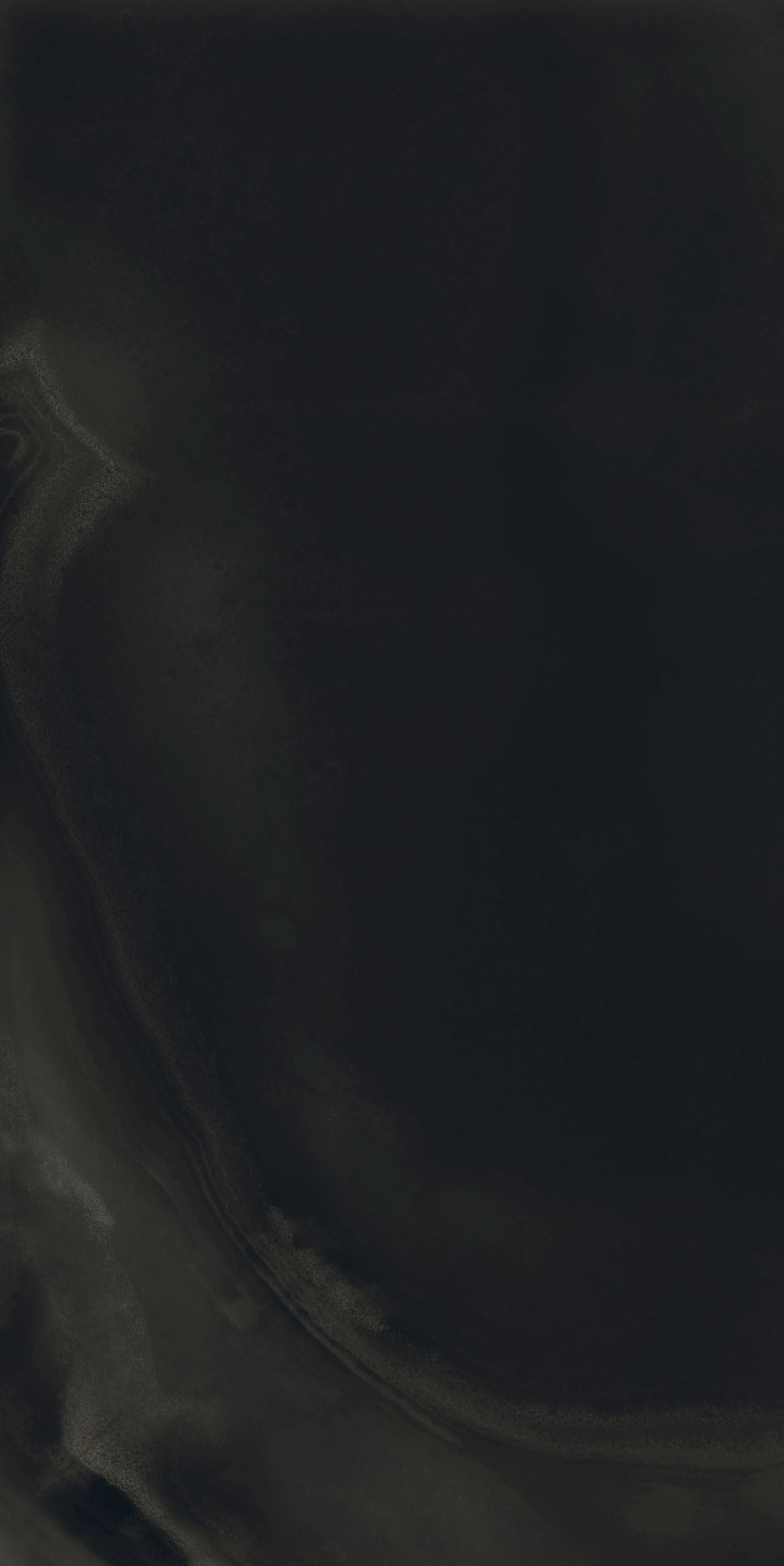 Eccentric Luxe - Smoky black